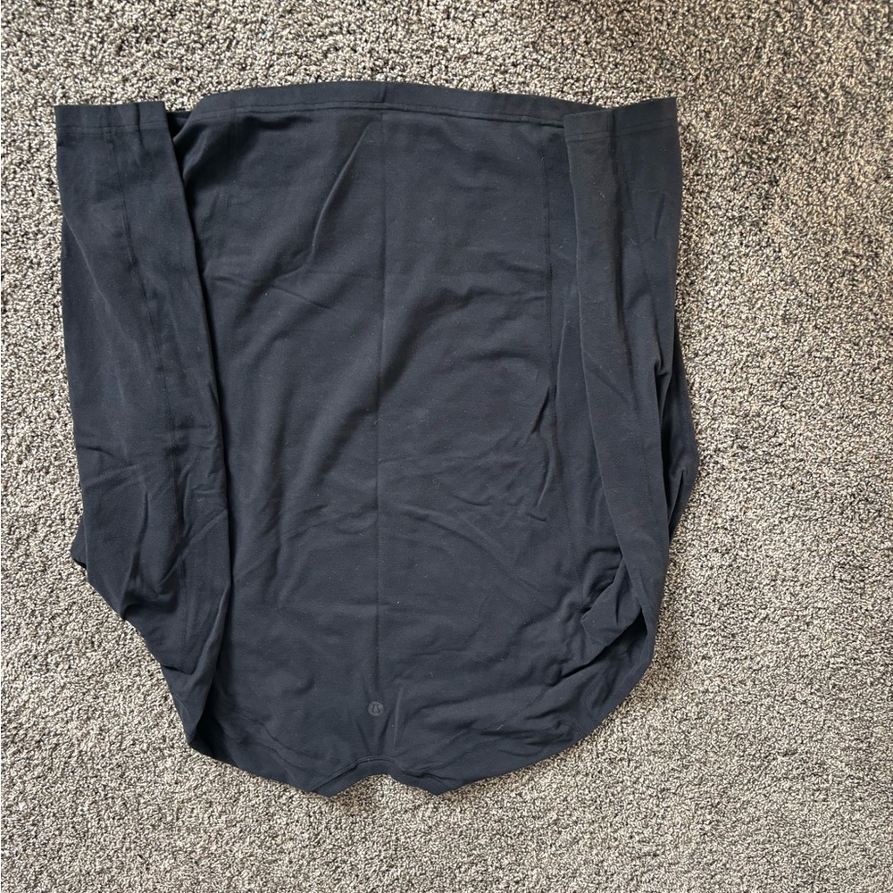 lululemon athletica Black Long Sleeve Tee